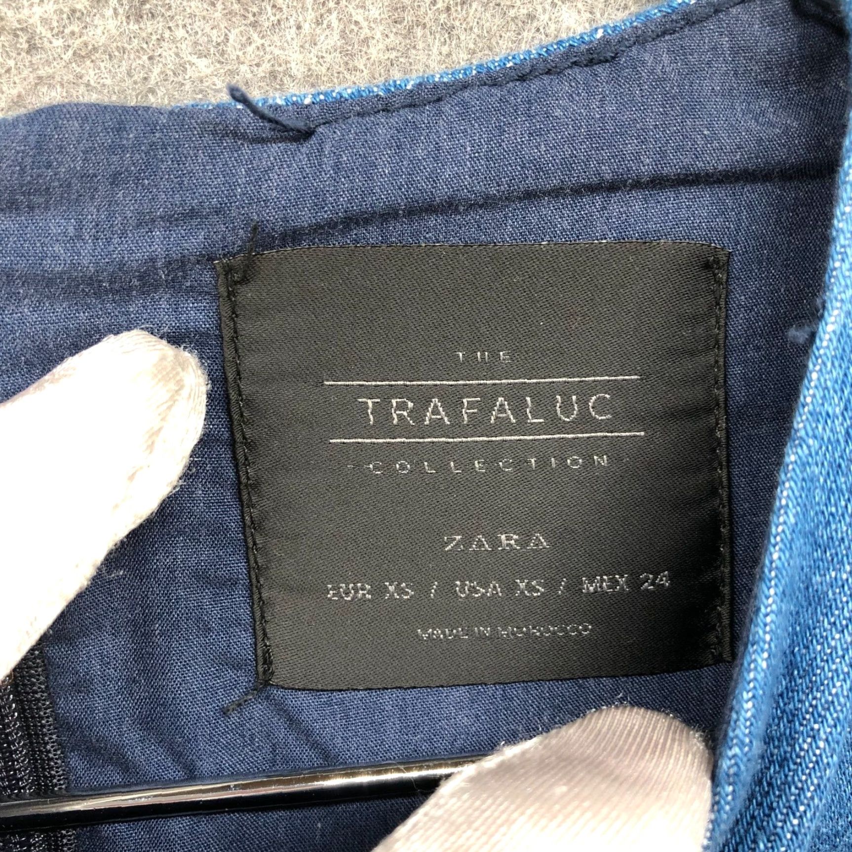 Zara Zara Denim Mini Dress Womens XS Blue 3/4 Sleeve Crew Neck Fitted Casual Size XS / US 0-2 / IT 36-38 - 7 Thumbnail