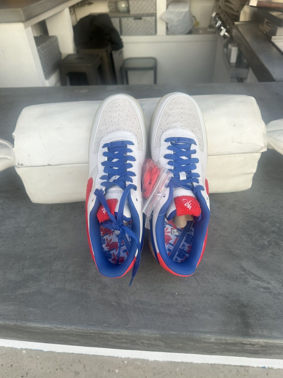 Nike × Supreme Nike Air Force 1 Supreme Year of The Rabbit Special Box Size US 12 / EU 45 - 8 Thumbnail