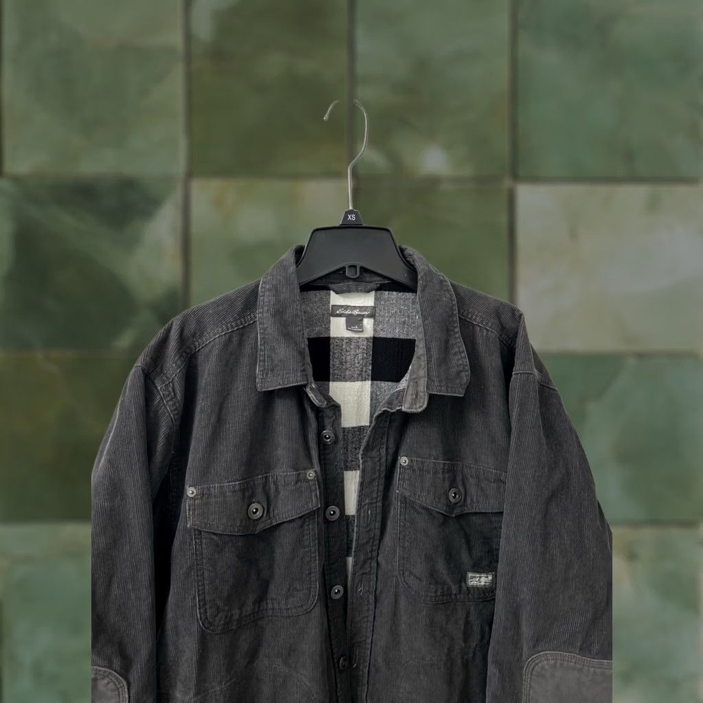 Eddie Bauer VINTAGE Eddie Bauer Corduroy Jacket Mens L Gray Flannel Lined Relaxed Fit Elbow Patches Size US L / EU 52-54 / 3 - 1 Thumbnail