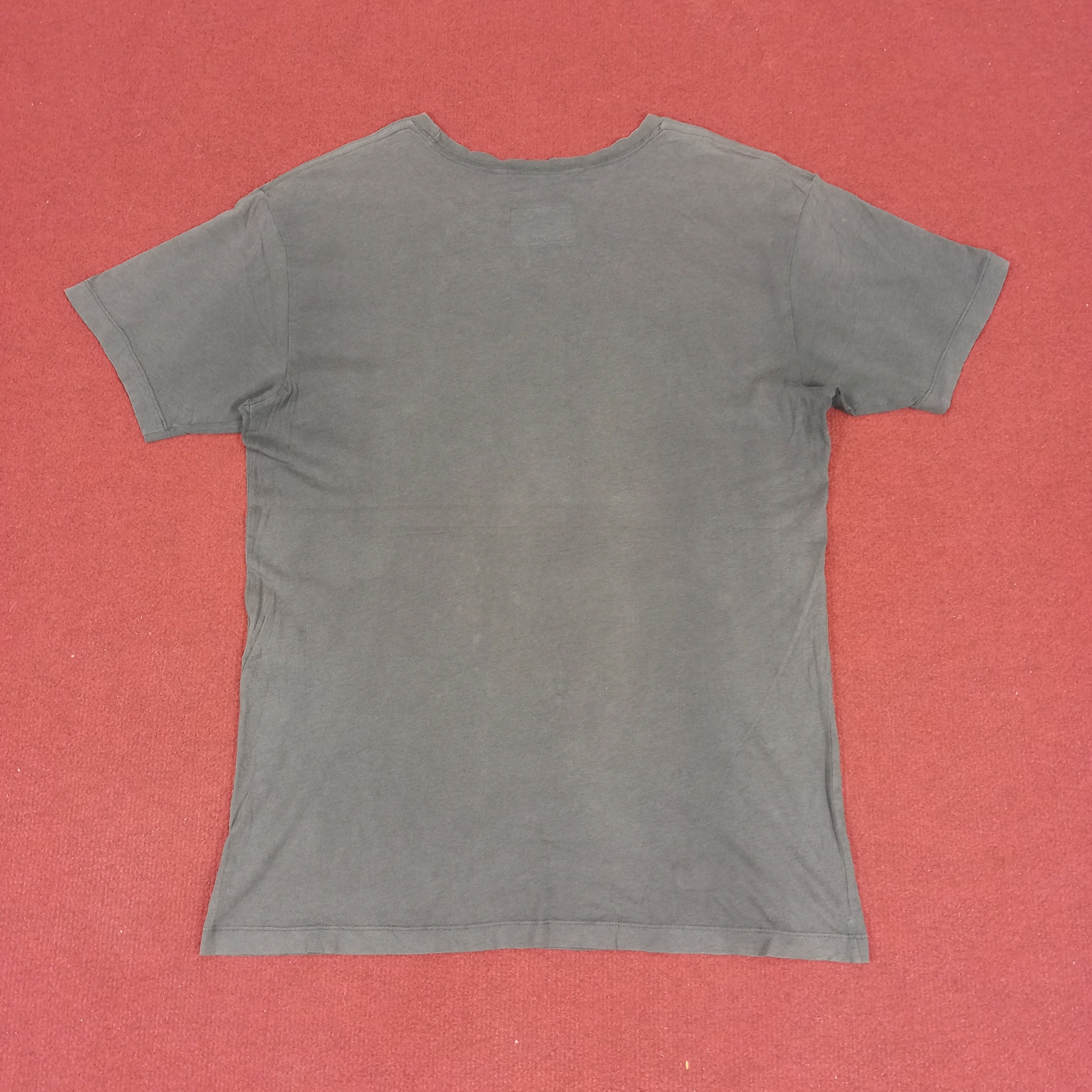 Marc by Marc Jacobs × Vintage Marc By Marc Jacobs Skulls Art Design Style Tshirt Size US M / EU 48-50 / 2 - 3 Thumbnail