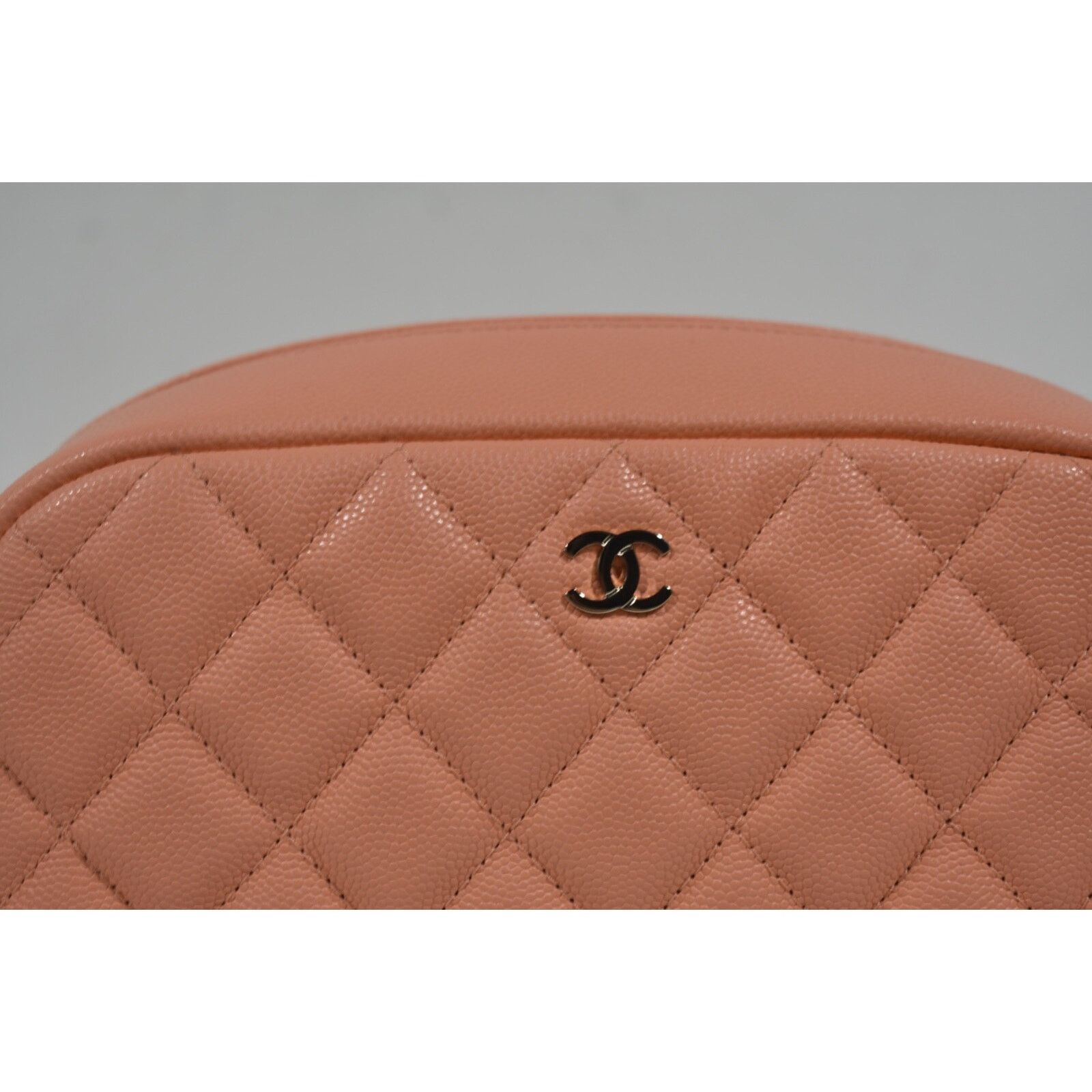 Chanel Chanel Vanity Travel Beauty Case CC Quilted Clutch Bag Size ONE SIZE - 4 Thumbnail