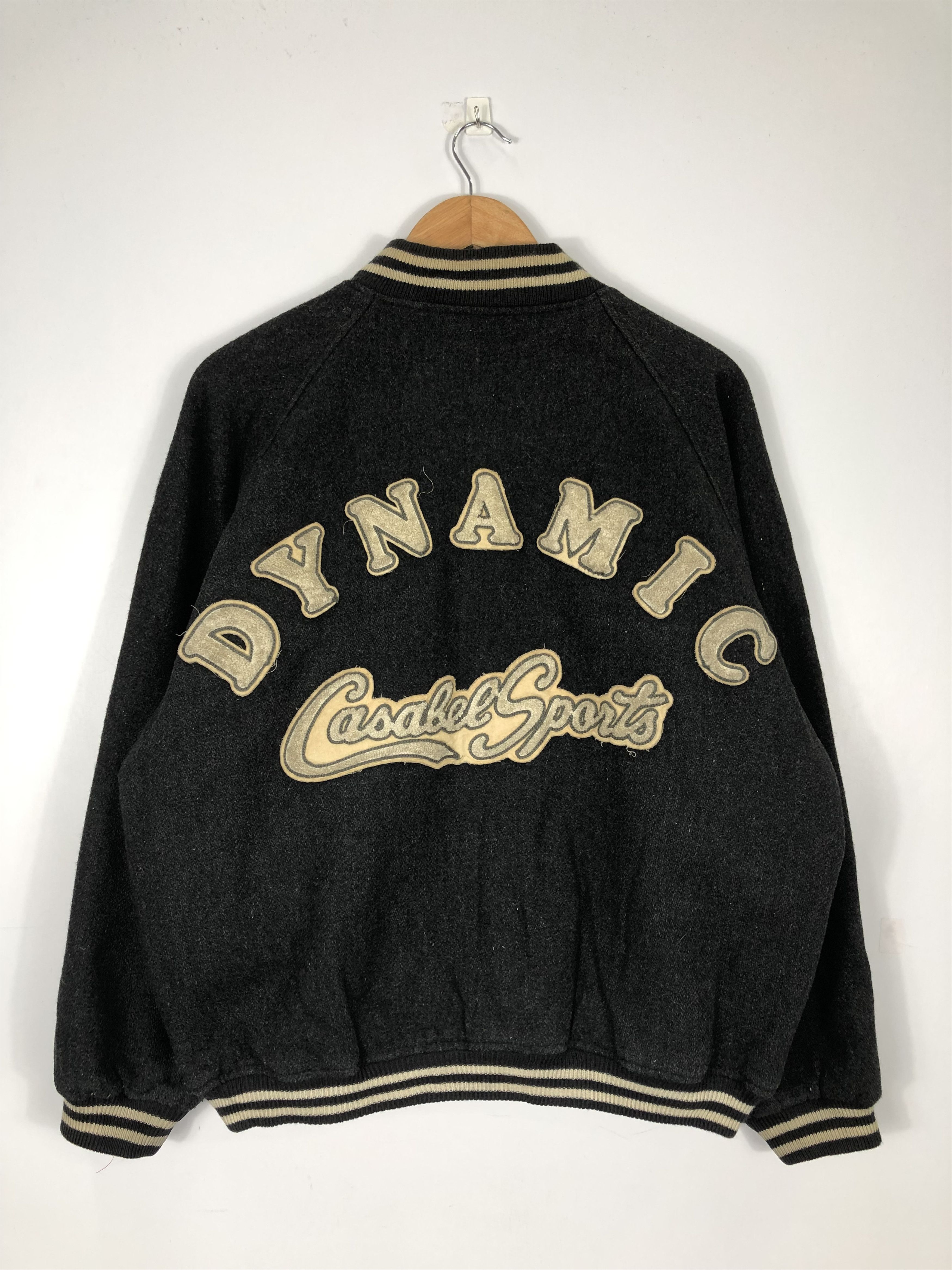 Vintage Vintage 90s Varsity Jacket Embroidery Patches Logo V0180 Size US L / EU 52-54 / 3 - 1 Thumbnail
