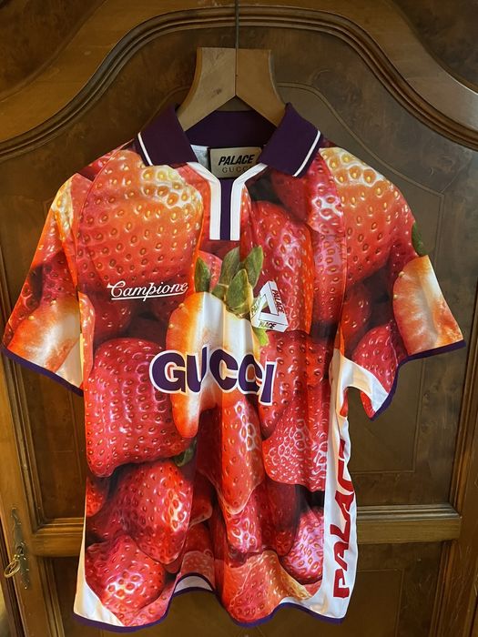 Palace GUCCI X PALACE TECHNICAL FOOTBALL JERSEY STRAWBERRY | Grailed