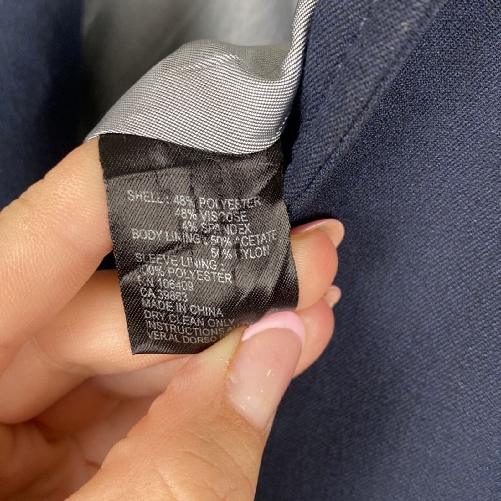 Other Tahari Navy Blazer Jacket SZ 10 Classic Workwear, Stretch Size L / US 10 / IT 46 - 5 Thumbnail