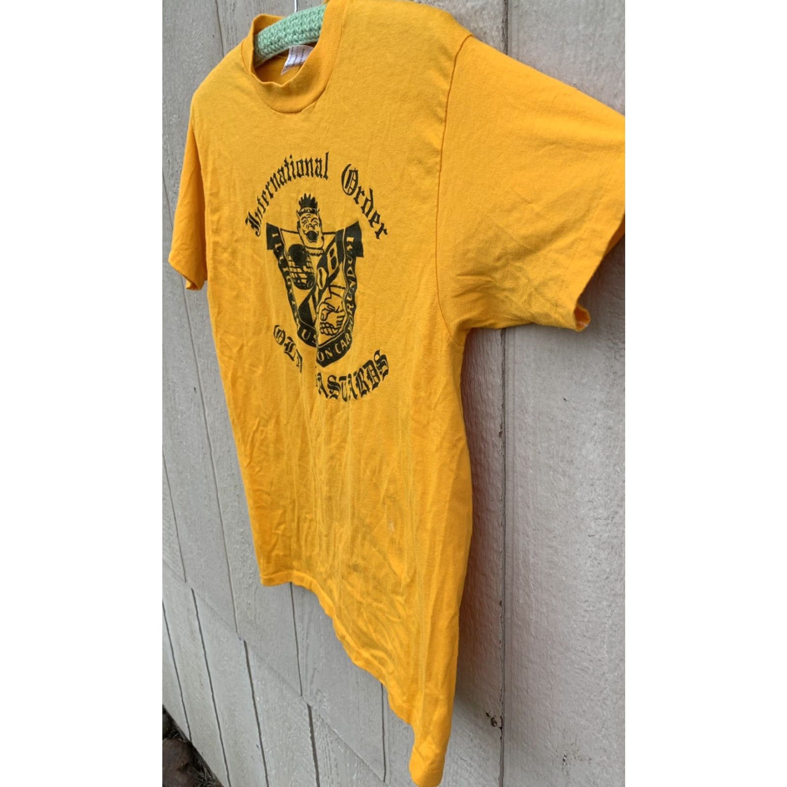 Hanes VINTAGE Hanes T-Shirt IOOB Old Bastards Graphic Print Crew Neck Short Sleeve L Yellow 50/50 Cotton Polyester Men Size US L / EU 52-54 / 3 - 6 Thumbnail