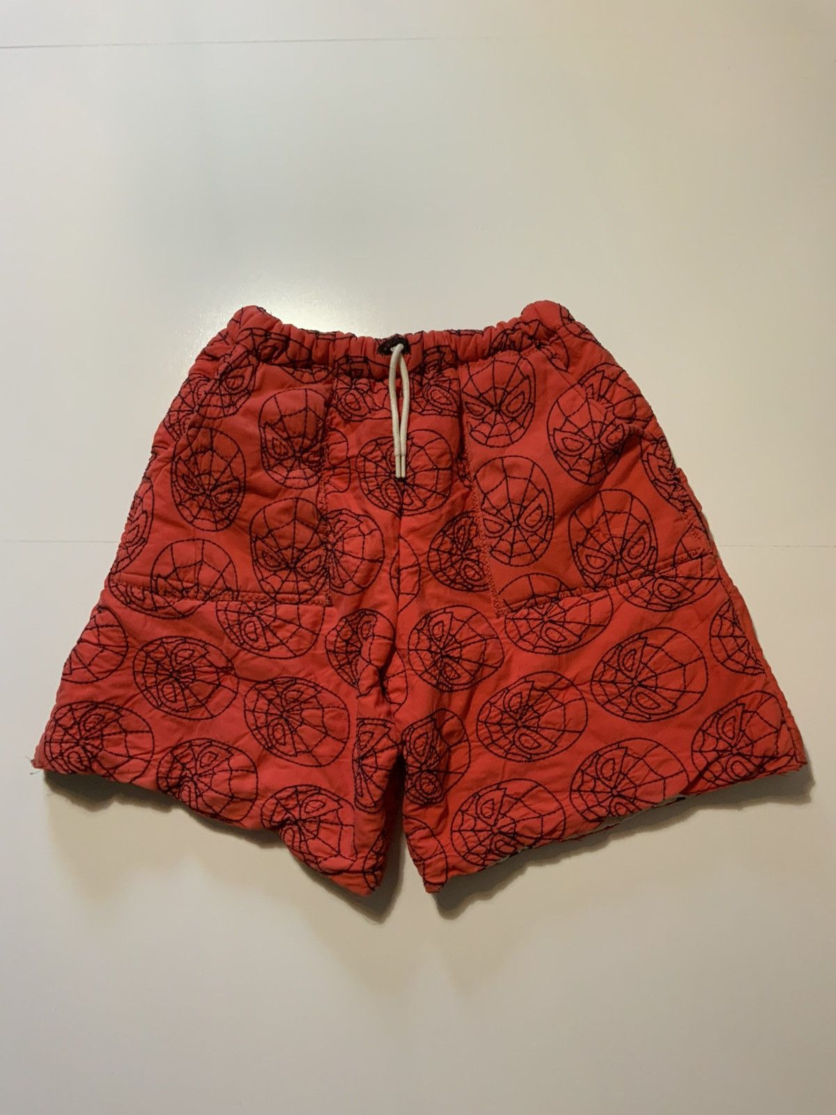 Vintage Marvel Comics Spider-Man Web Mask Quilted Reworked Shorts Size US 34 / EU 50 - 1 Thumbnail