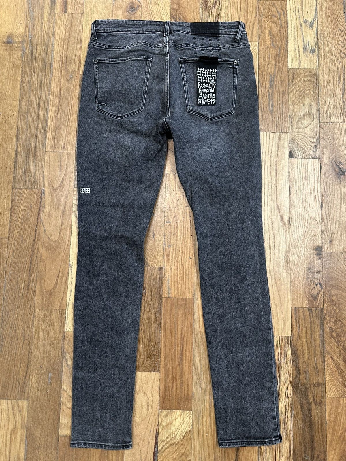 Ksubi Ksubi Distressed Grey Denim Jeans Size 33 Size US 33 - 2 Thumbnail