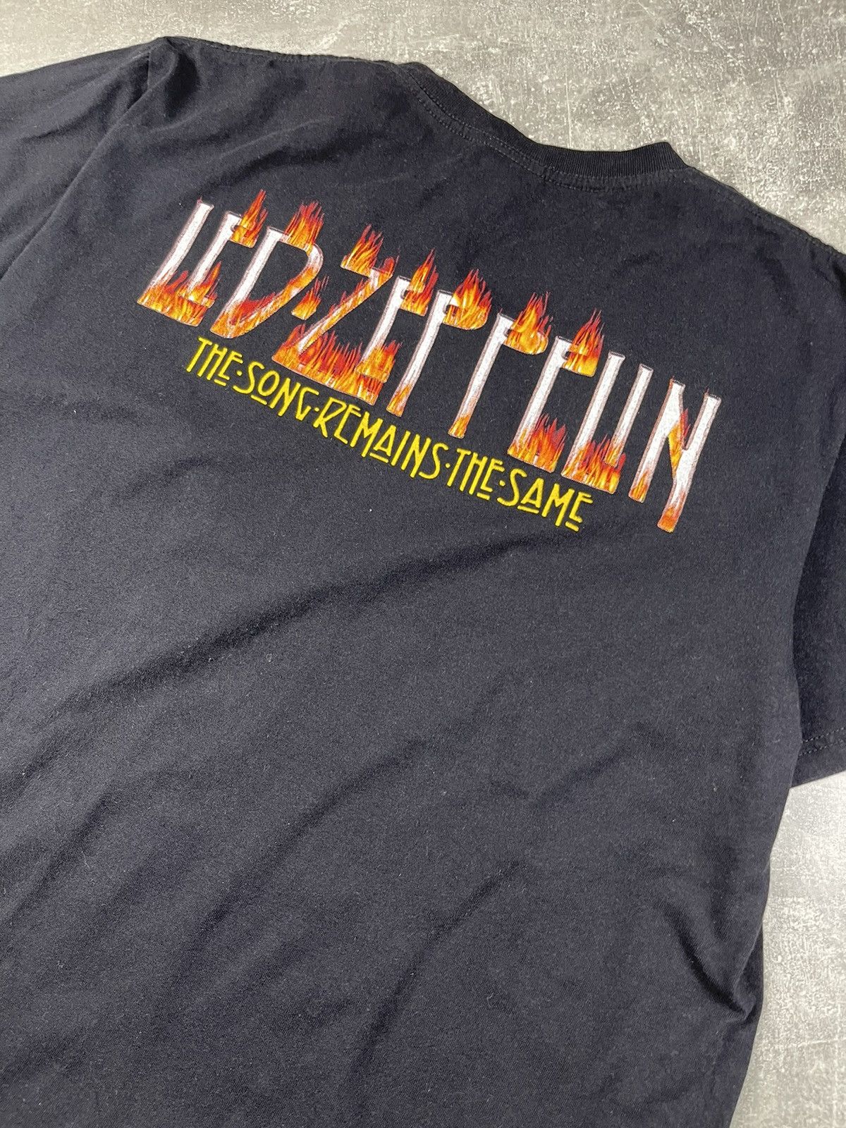 Band Tees × Led Zeppelin × Vintage Led Zeppelin Vintage 00s Flame Logo Cotton Black T-Shirt Size US L / EU 52-54 / 3 - 4 Thumbnail