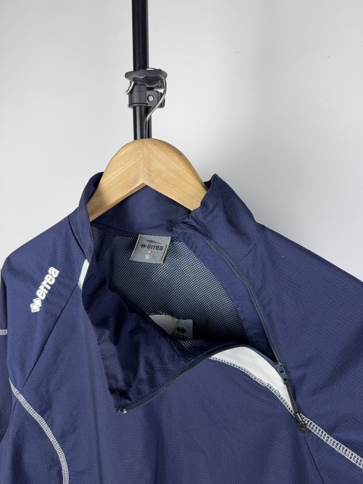 Vintage Vintage 00s Errea Outdoor football jacket Y2K rare Size US S / EU 44-46 / 1 - 3 Thumbnail