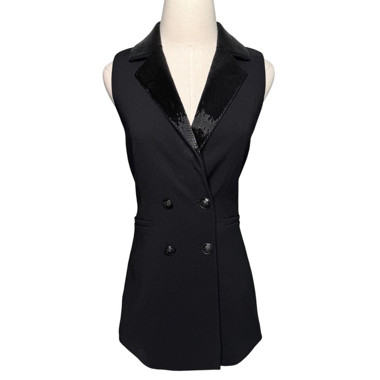 Alice + Olivia Alice + Olivia Carlena Tuxedo Romper Blazer beaded size 2 Size 26" / US 2 / IT 38 - 5 Thumbnail