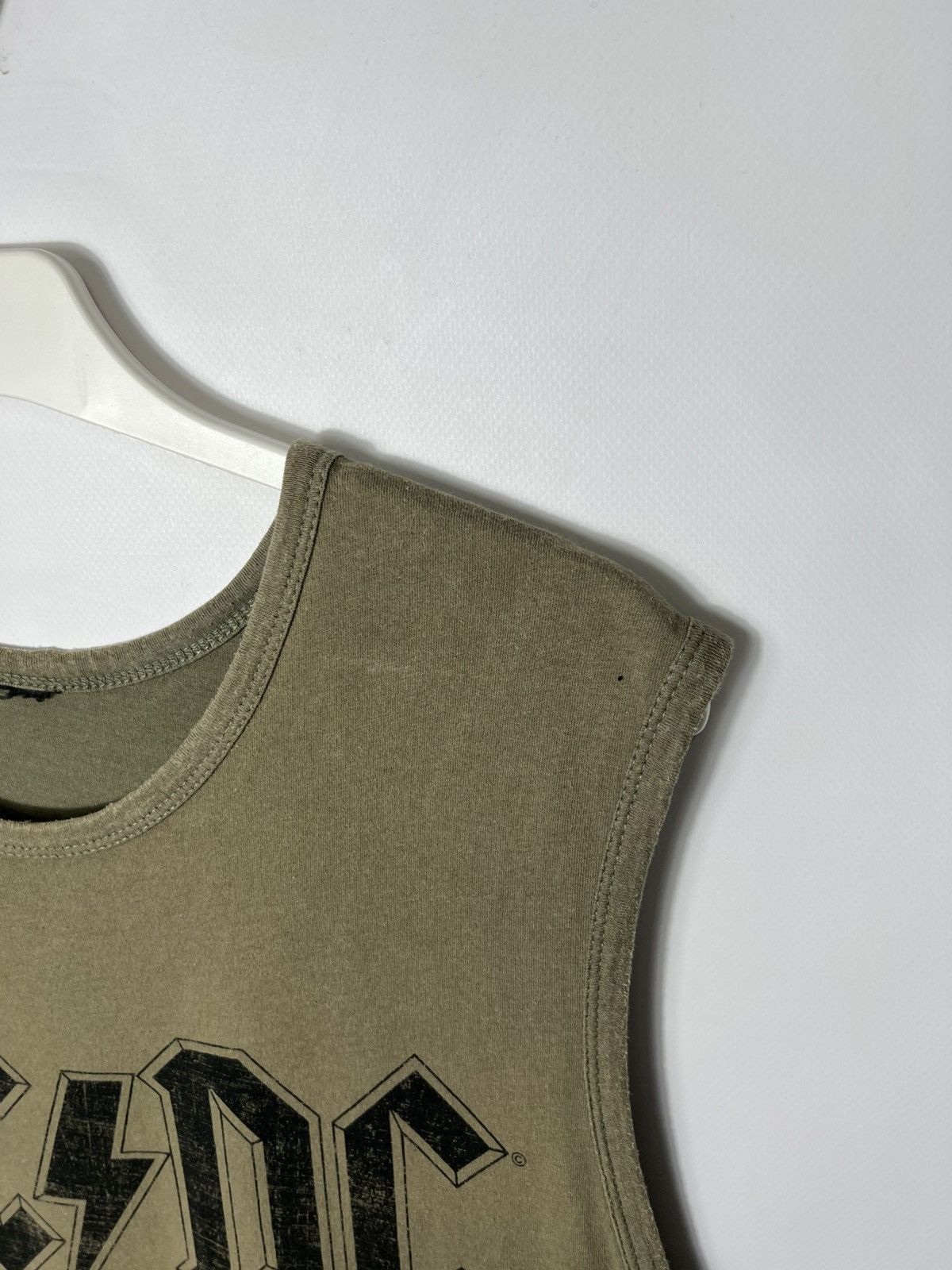 AC/DC Vintage band Rock Ac/Dc Back In Black Tour 2004 Tank Top Tee Size US L / EU 52-54 / 3 - 5 Thumbnail