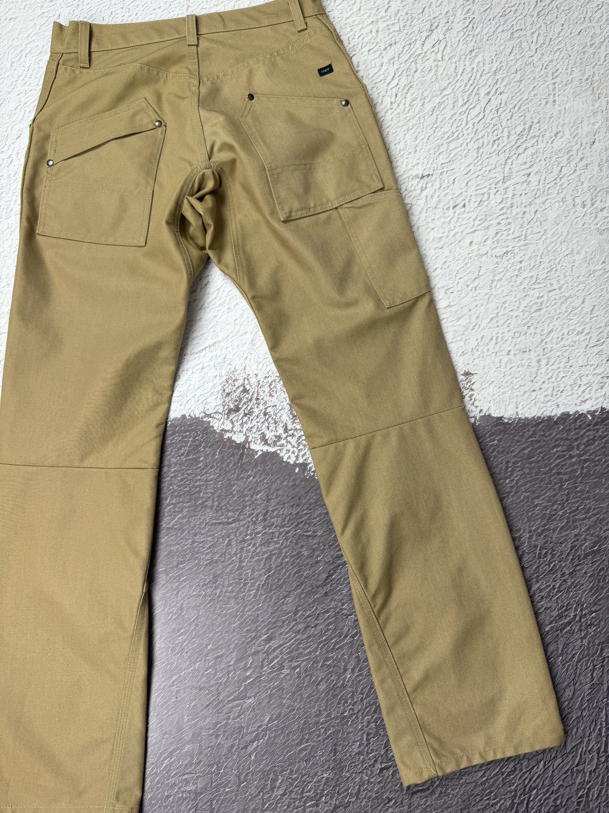 Levi's × Levi's Vintage Clothing Levi’s vintage 90s 00s beige carpenter worker casual pants Size US 30 / EU 46 - 14 Thumbnail