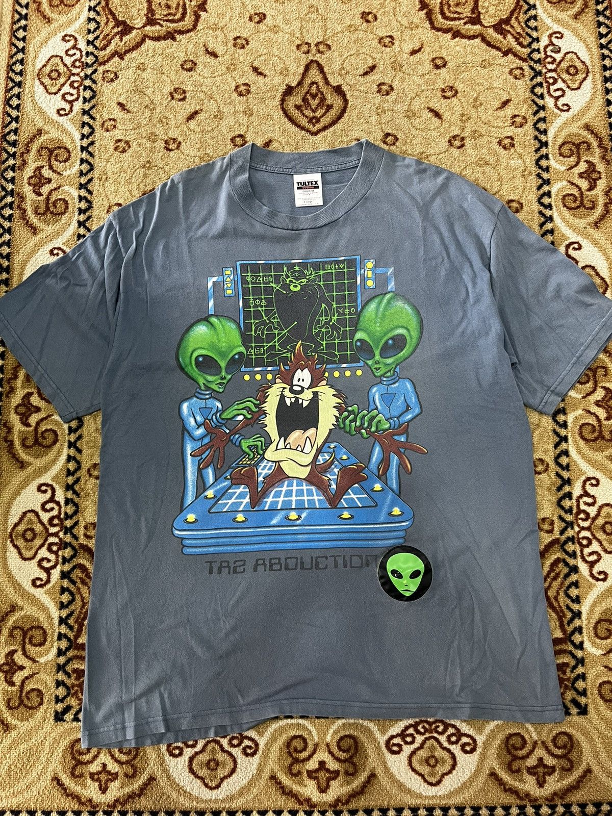 image of Cartoon Network x Movie Vintage Tazmania Alien Looney Tunes in Navy, Men's (Size XL)