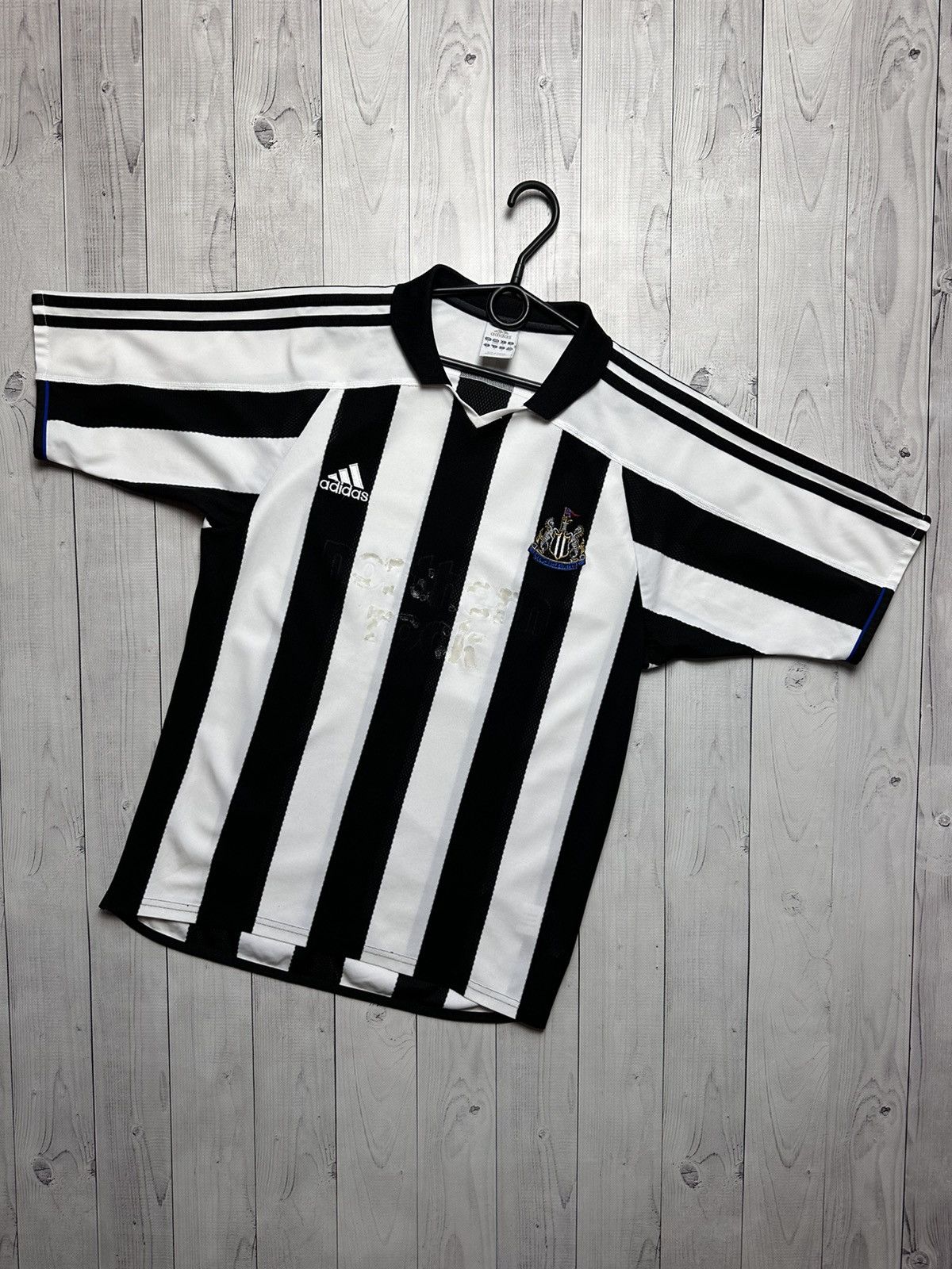 Adidas × Vintage Vintage adidas New Castle soccer jersey size S Size US S / EU 44-46 / 1 - 1 Thumbnail