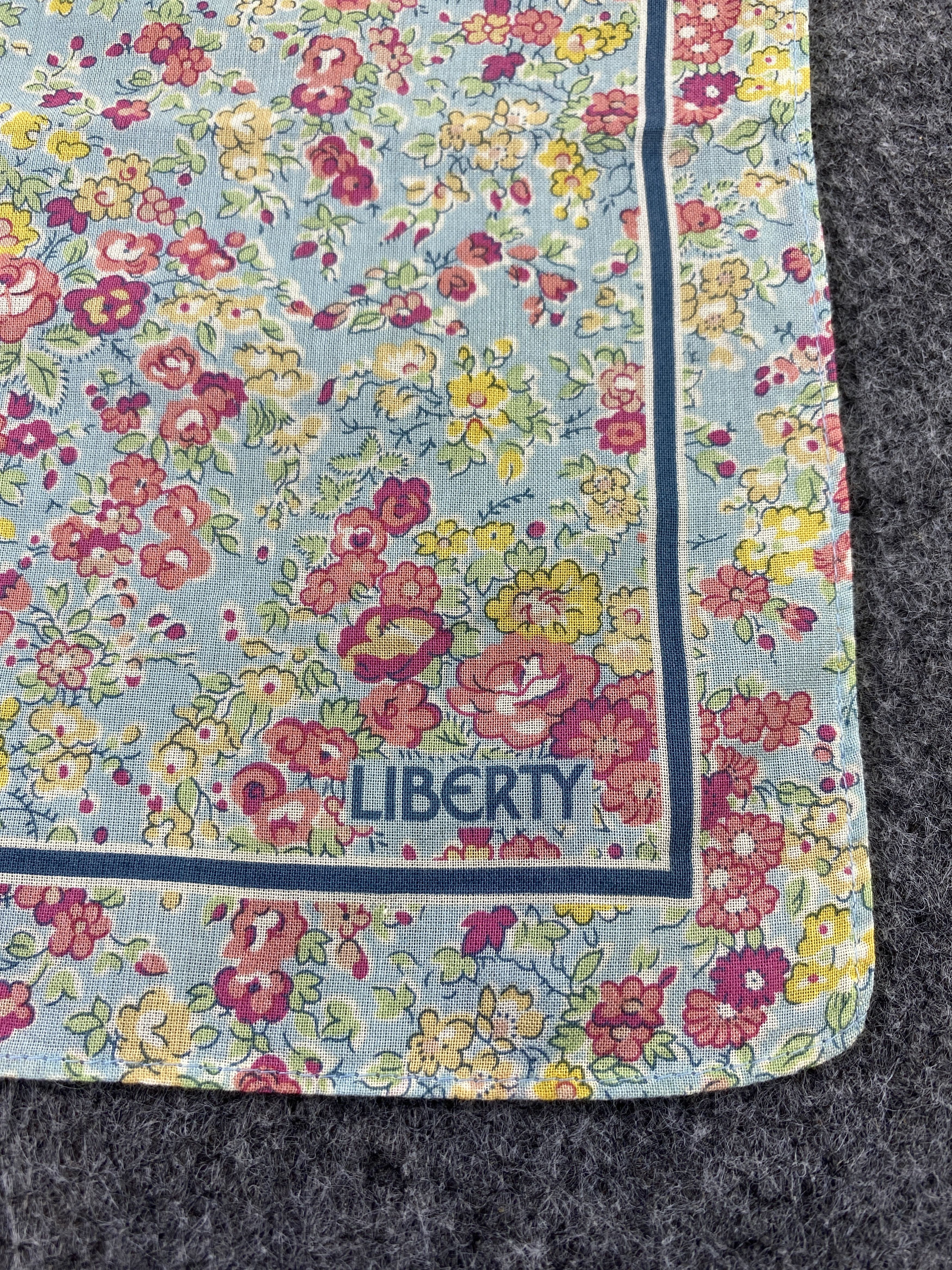 Liberty × Vintage Liberty Floral Handkerchief / Bandana / Neckerchief-B164 Size ONE SIZE - 5 Thumbnail