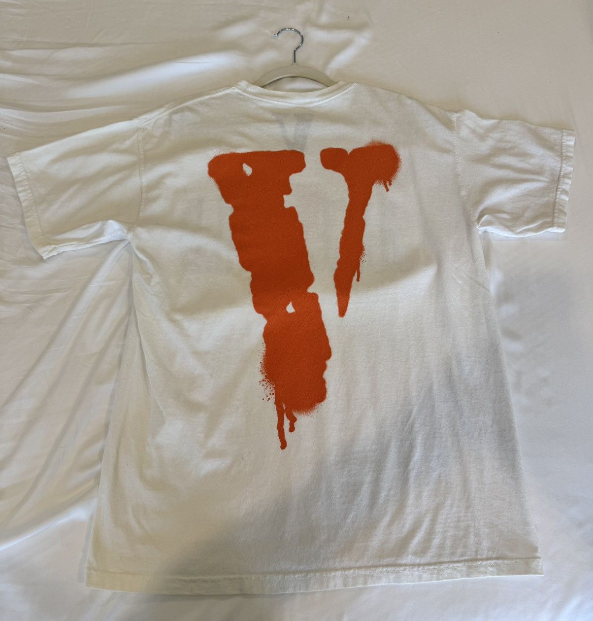 999 Club × Vlone Juice WRLD “V / Fighting Demons” Logo Tee Size US M / EU 48-50 / 2 - 2 Thumbnail