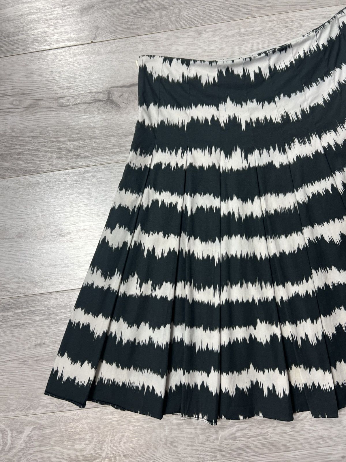 Prada Prada Milano 2013 Striped Skirt Size 40 Size 27" / US 4 / IT 40 - 15 Thumbnail