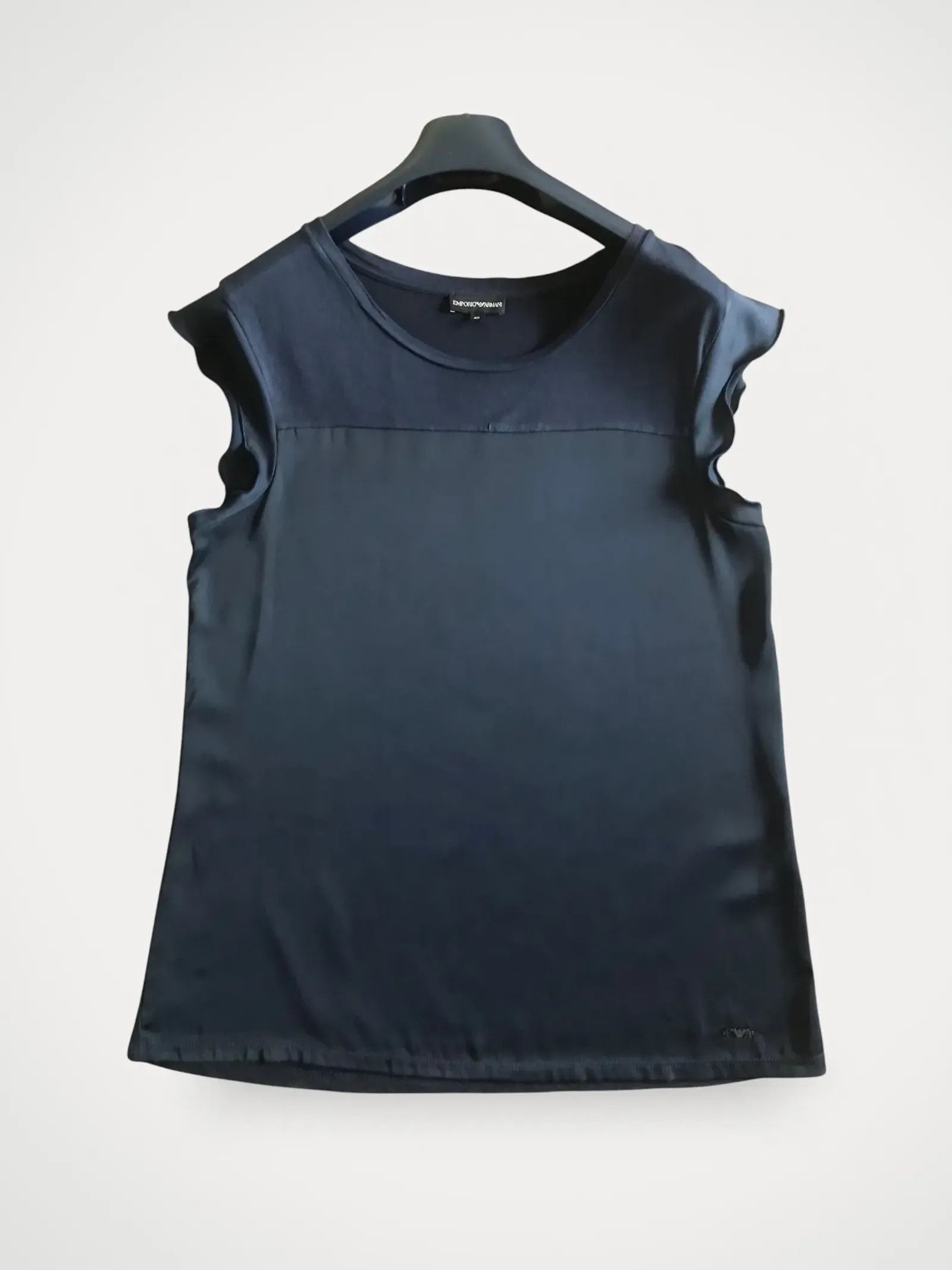 Armani Emporio armani Top Size M / US 6-8 / IT 42-44 - 1 Thumbnail