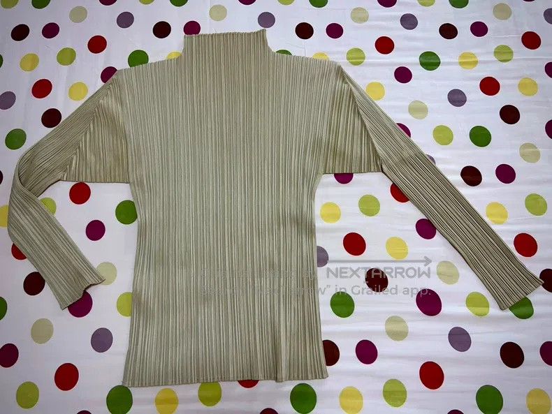 Issey Miyake Issey Miyake Pleated Half Turtleneck Base Shirt Light Gold Size L / US 10 / IT 46 - 8 Thumbnail