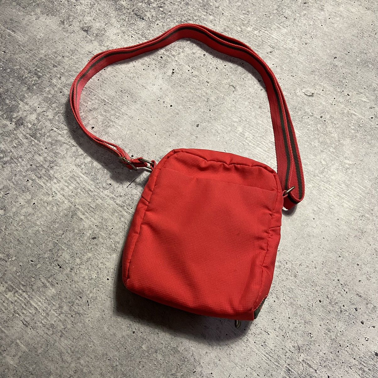 Nike × Vintage 📌 Vintage Nike Crossbody Messenger Metal Swoosh Size ONE SIZE - 2 Thumbnail