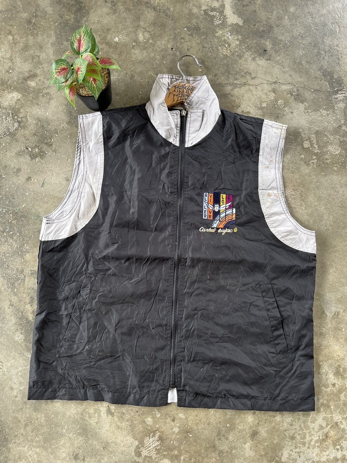 Designer × Jean Charles De Castelbajac Vintage Castelbajac Embroidered Logo Zipper Vest 90s Size US XL / EU 56 / 4 - 1 Thumbnail