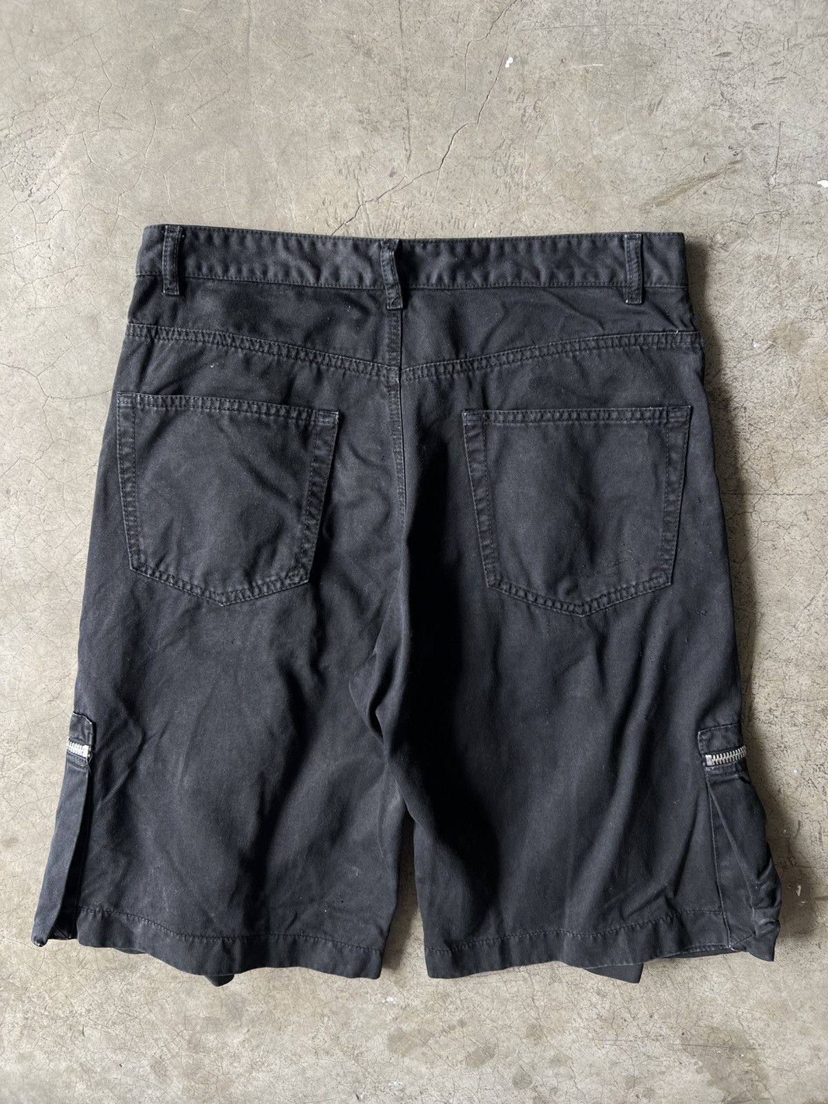Pierre Balmain Pierre Balmain - Military Cargo Shorts Size US 34 / EU 50 - 3 Thumbnail