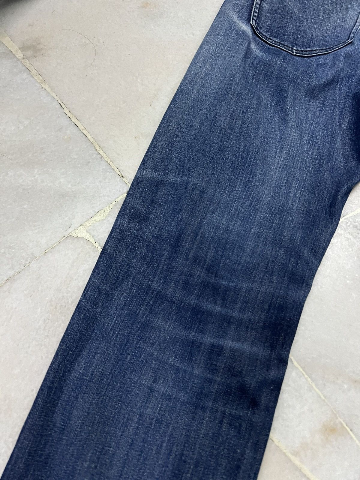Burberry BURBERRY BLACK LABEL DISTRESSED WASHED JEAN Size US 30 / EU 46 - 17 Thumbnail
