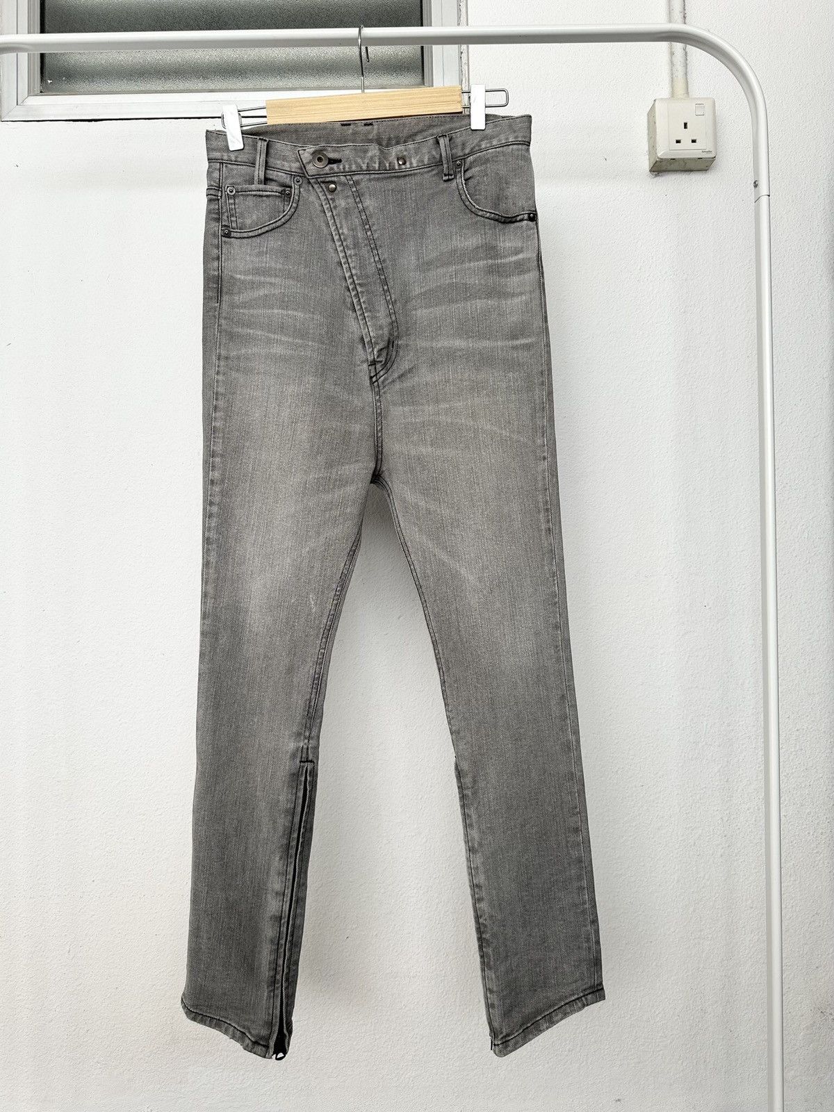 Japanese Brand 2011 ss - AG by Experiment high rise asymmetrical jeans Size US 30 / EU 46 - 9 Thumbnail
