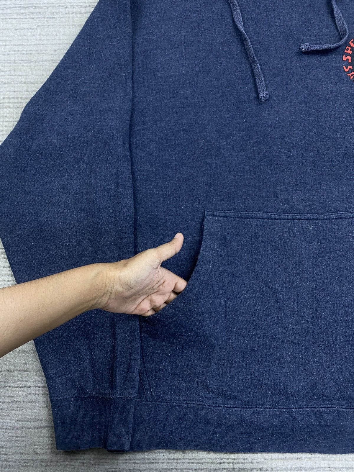 Santa Cruz Skateboards × Welcome Skateboards Vintage Santa Cruz Speed Wheel Sweatshirt Hoodie Size US M / EU 48-50 / 2 - 5 Thumbnail