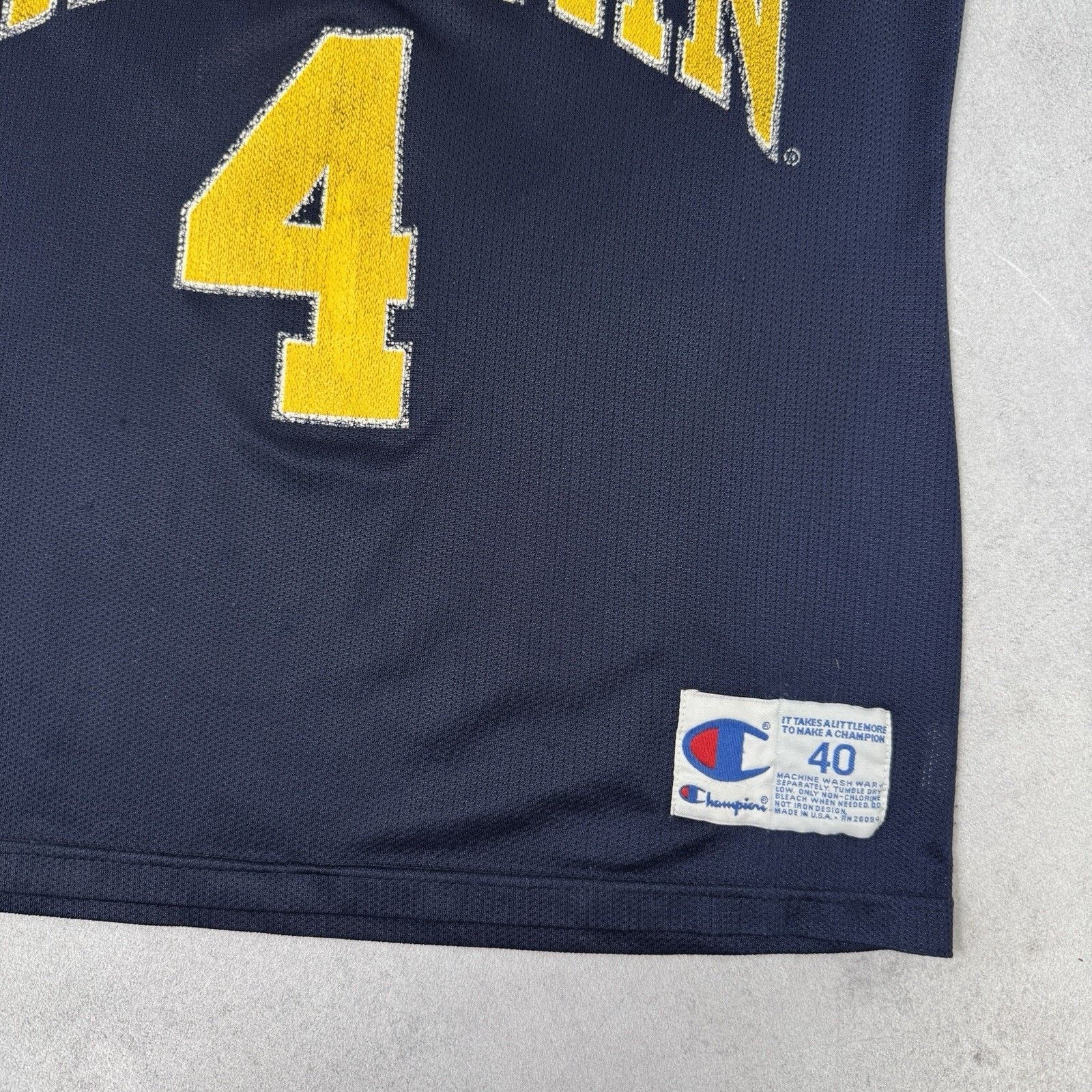 Champion Chris Webber University of Michigan Champion Basketball Size US S / EU 44-46 / 1 - 10 Thumbnail