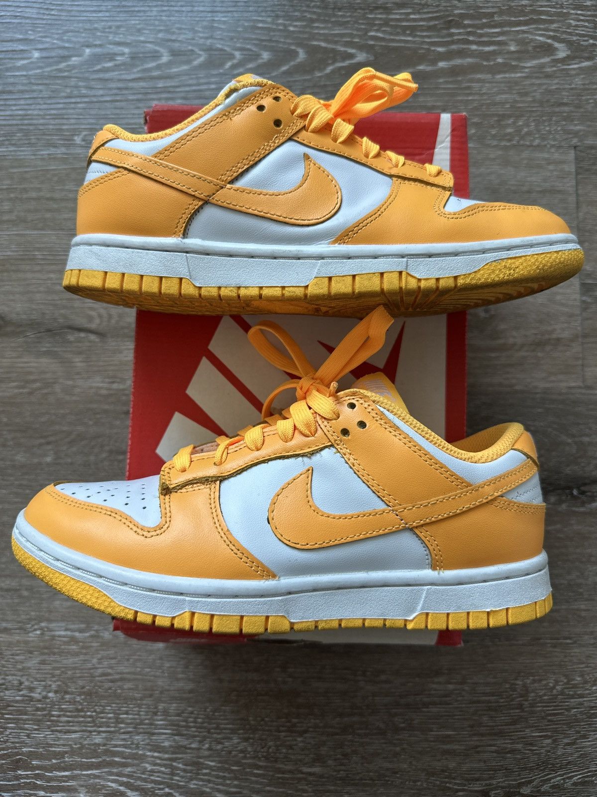 Nike Laser Orange Dunks Size US 6 / IT 36 - 2 Thumbnail