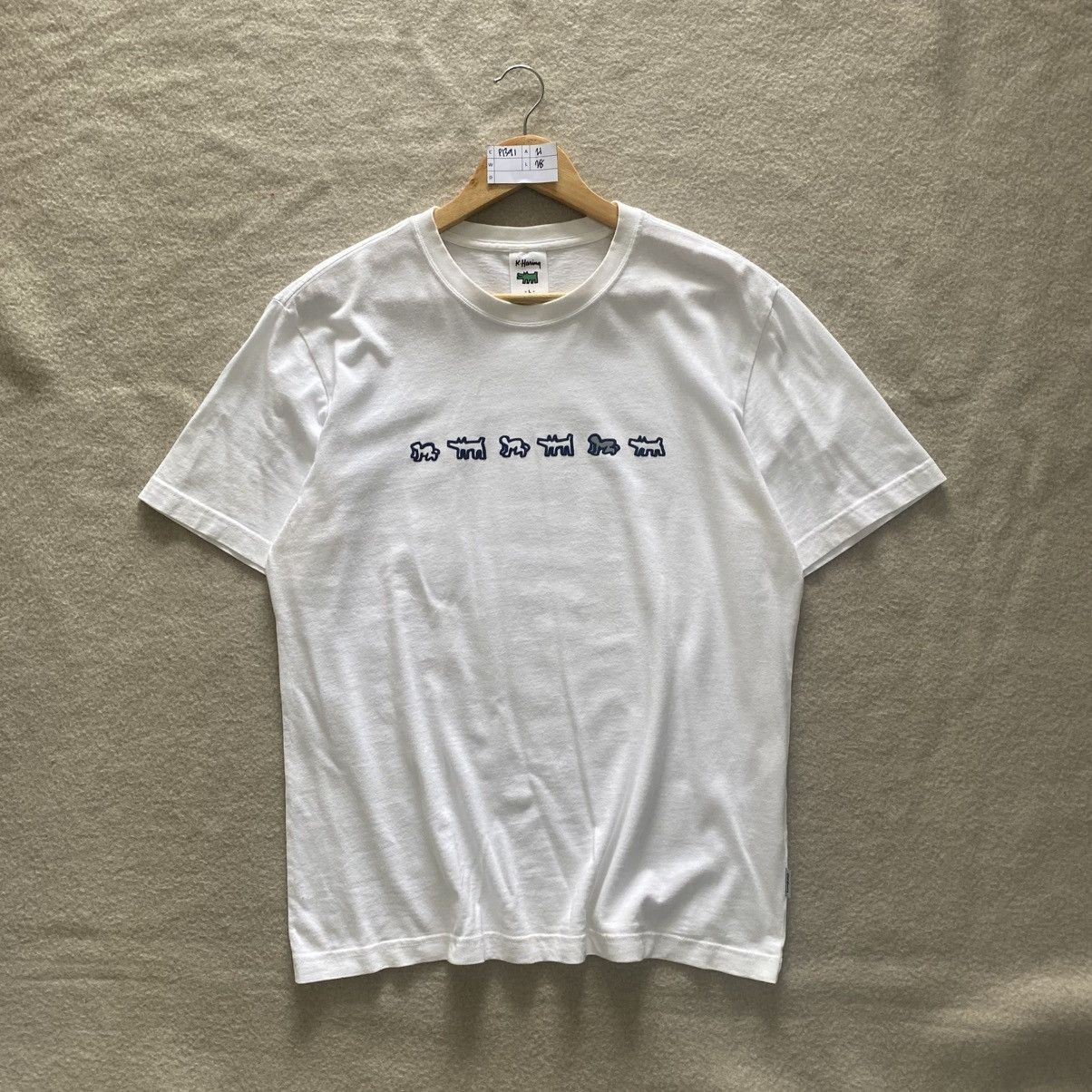 Keith Haring × Uniqlo × Vintage Vintage Y2K Keith Haring Uniqlo Tshirt Size LARGE Size US L / EU 52-54 / 3 - 1 Thumbnail