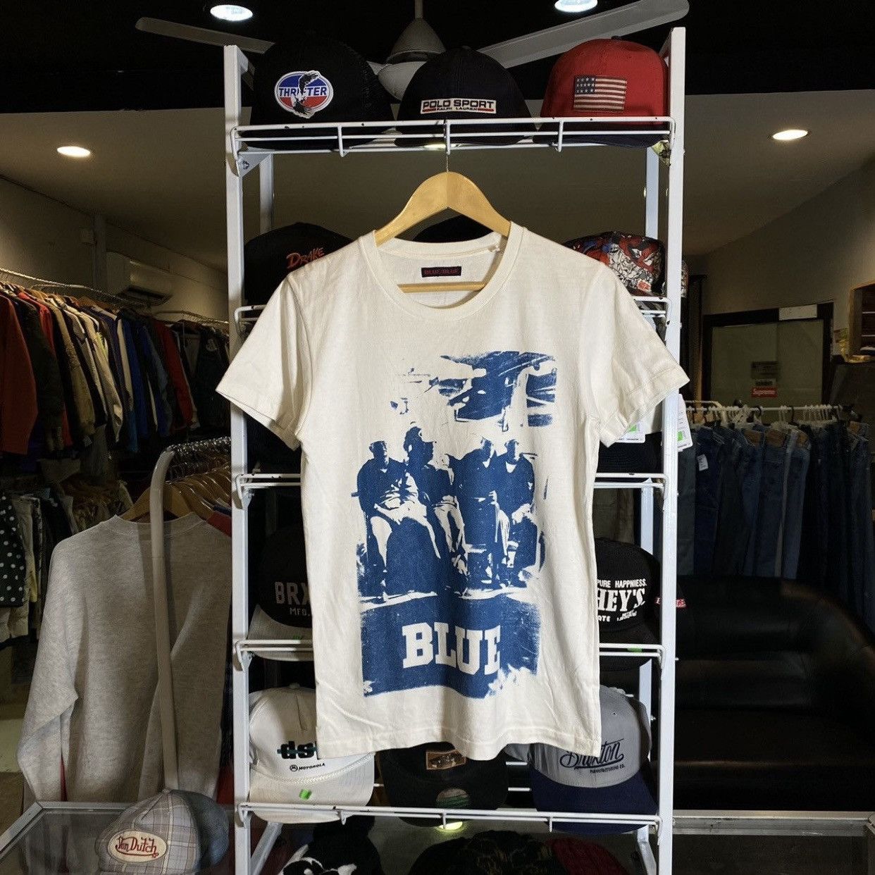 Blue Blue Japan 1990s VIntage BLUE BLUE JAPAN T-Shirt Tee RARE DESIGN Size US S / EU 44-46 / 1 - 1 Thumbnail