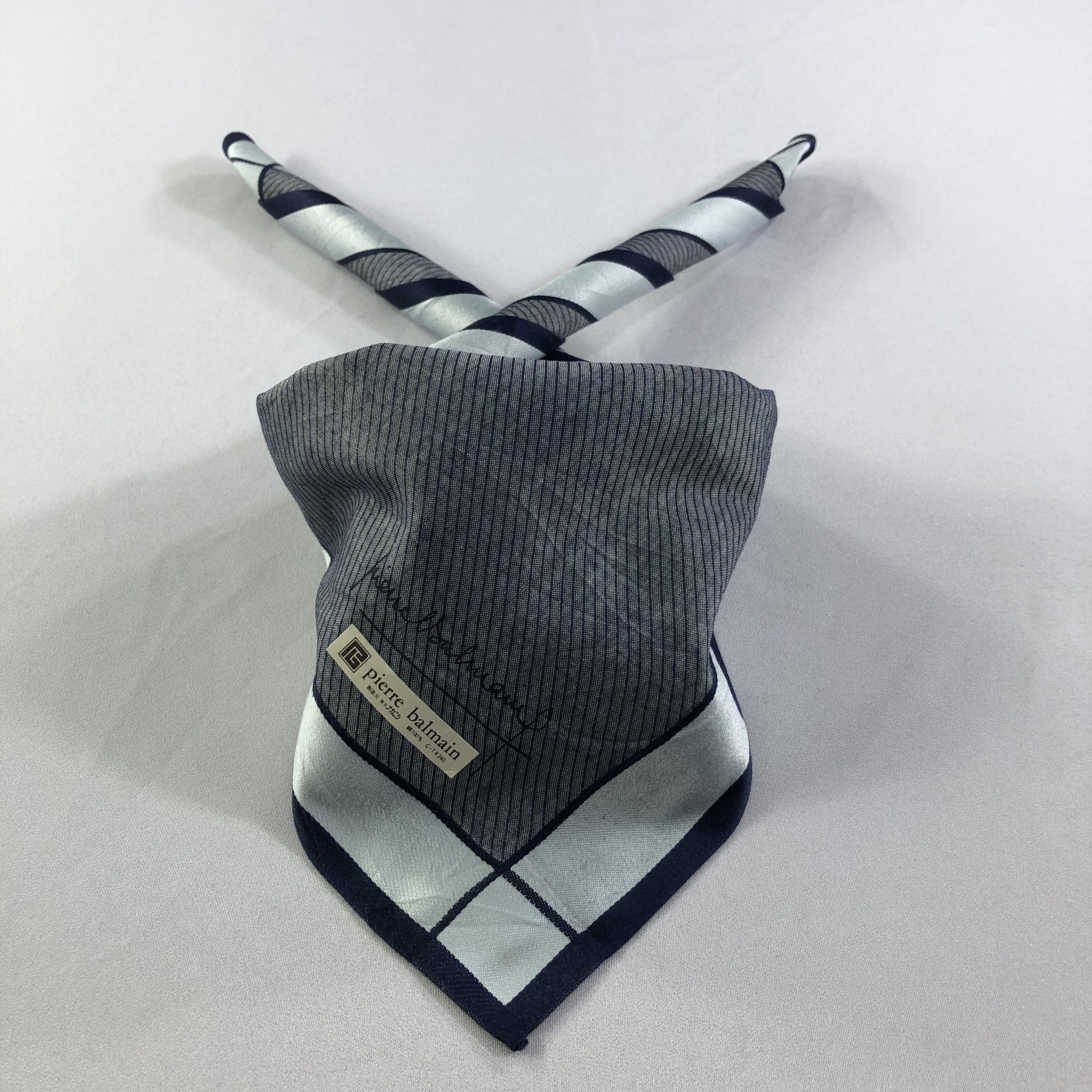 Pierre Balmain × Vintage Pierre Balmain Handkerchief Neckerchief Bandana H1711 Size ONE SIZE - 1 Thumbnail