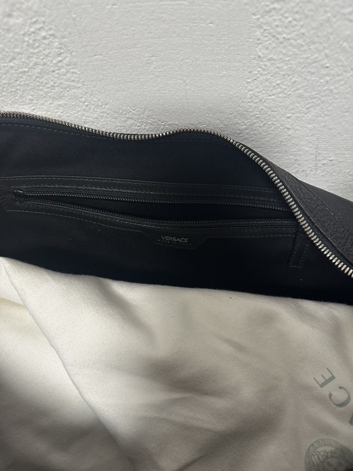 Versace Versace Hobo Repeat XL Shouder Bag Size ONE SIZE - 10 Thumbnail
