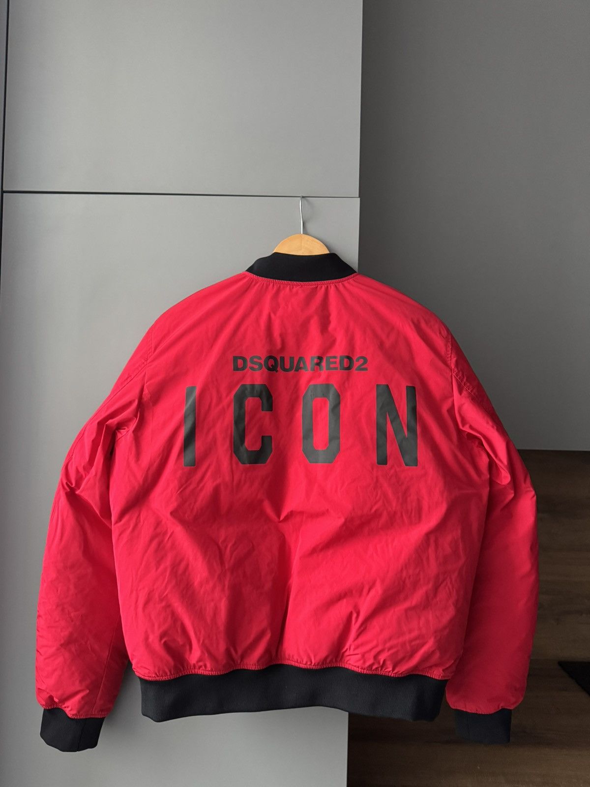 Dsquared2 RRP$1000 Dsquared2 ICON Bomber Down Jacket Size US M / EU 48-50 / 2 - 1 Thumbnail