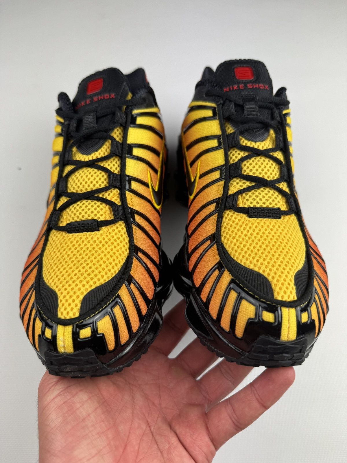 Nike Nike Shox TL Sunrise US9 Size US 9 / EU 42 - 8 Thumbnail