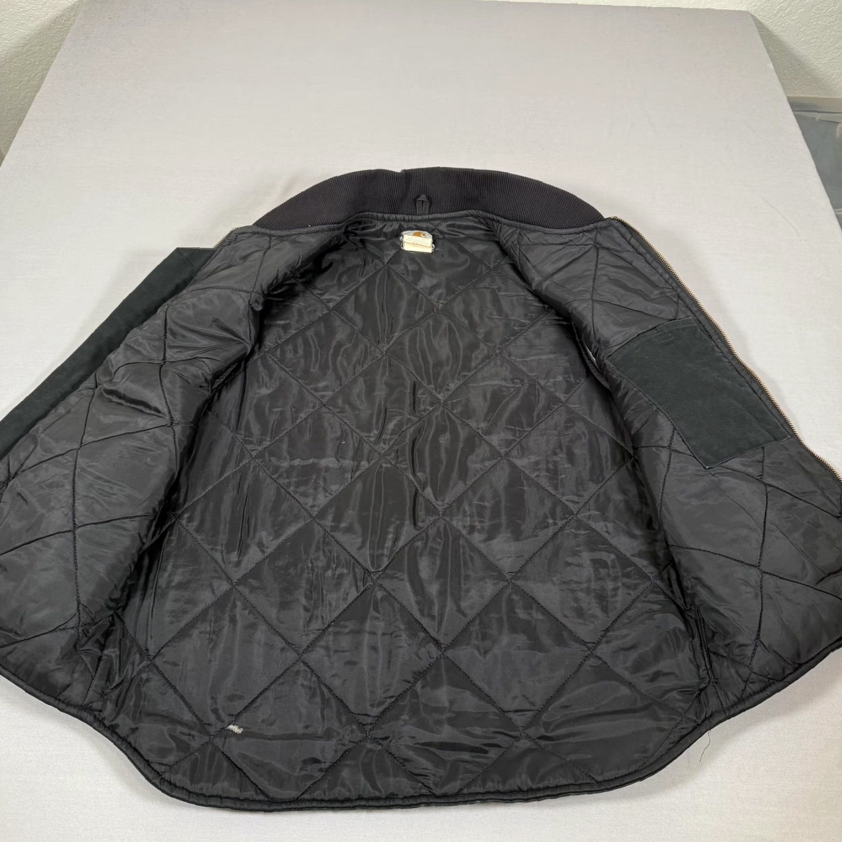 Carhartt Carhartt Vest Mens Large Tall Black Duck Canvas Quilted Insulated Zip Up V01 BLK Size US L / EU 52-54 / 3 - 6 Thumbnail