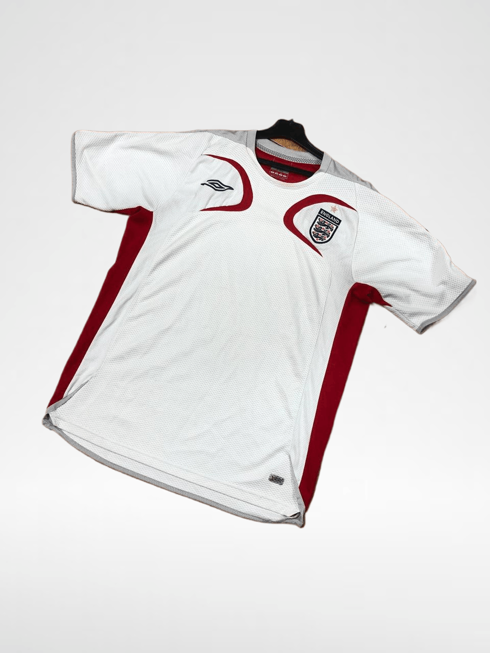 Umbro Umbro T-Shirt Sportwear White Y2K Logo Jerseys Size US M / EU 48-50 / 2 - 1 Thumbnail