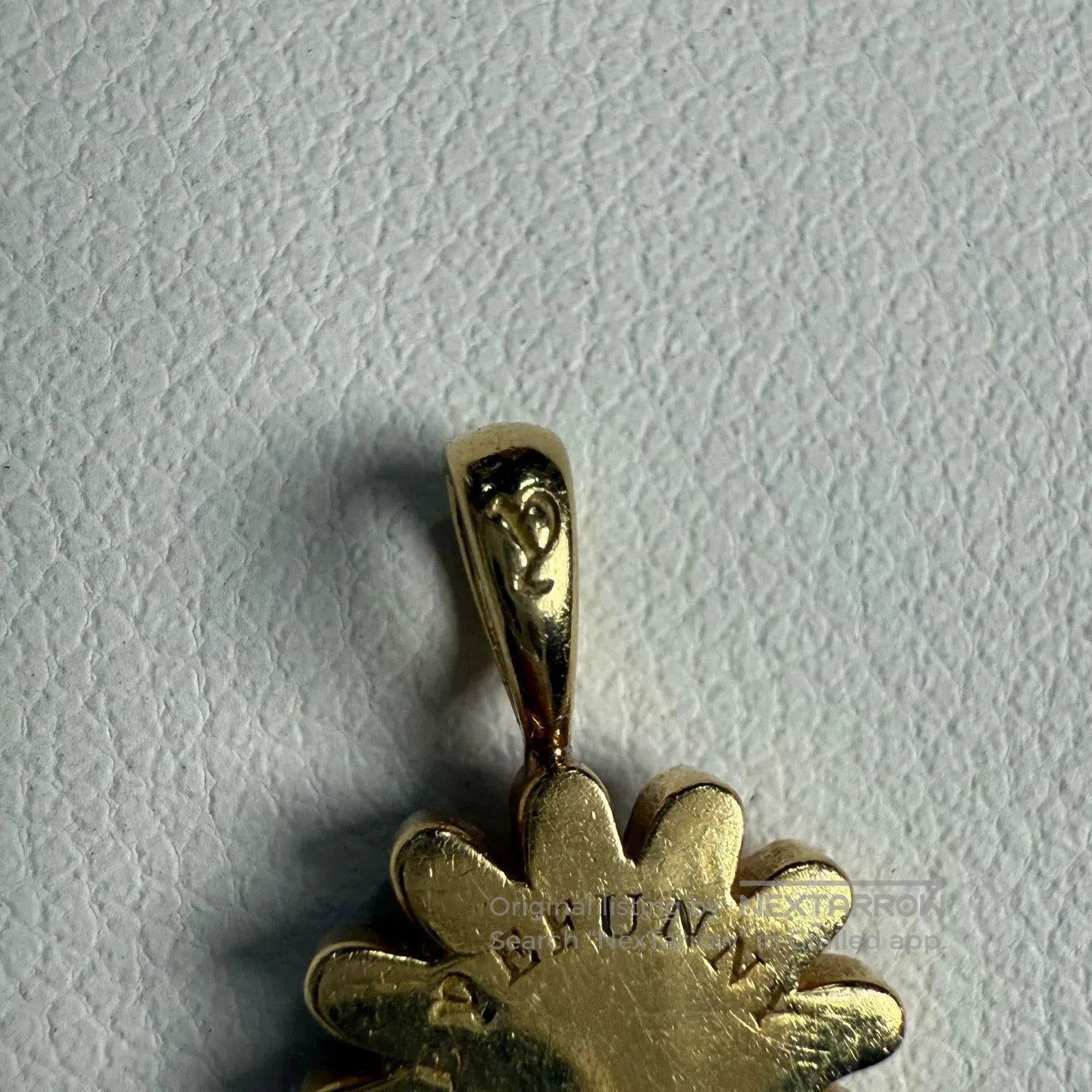 EYEFUNNY 18k Gold Diamond Daisy Pendant. Size ONE SIZE - 5 Thumbnail