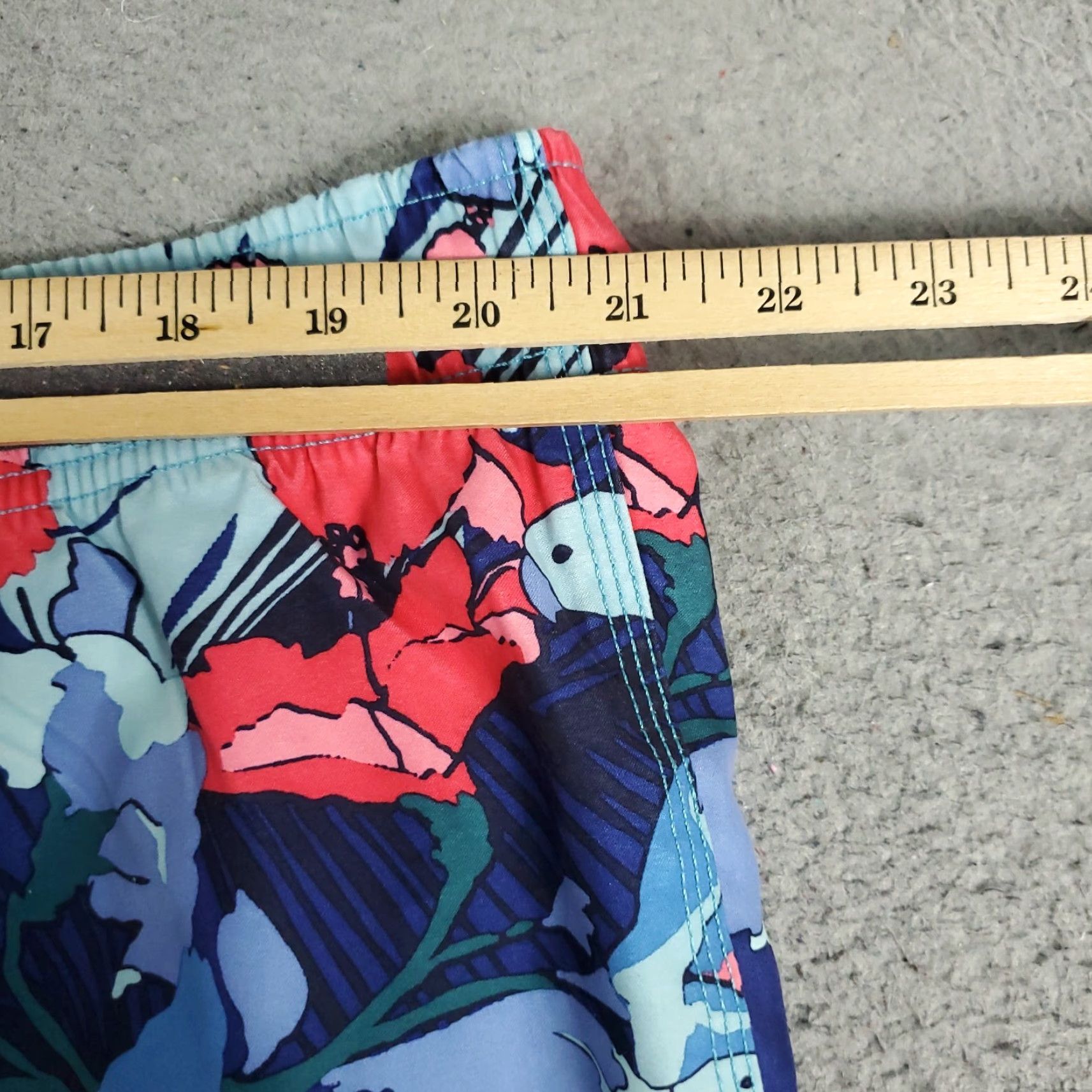 Nautica Nautica Shorts Mens XL Size Floral Blue Red Pattern Floral Trunks Bottom Swim Surf Beach Tropical Hawaiian Aloha American Classic Modern Brand Nautica Size US 36 / EU 52 - 4 Thumbnail
