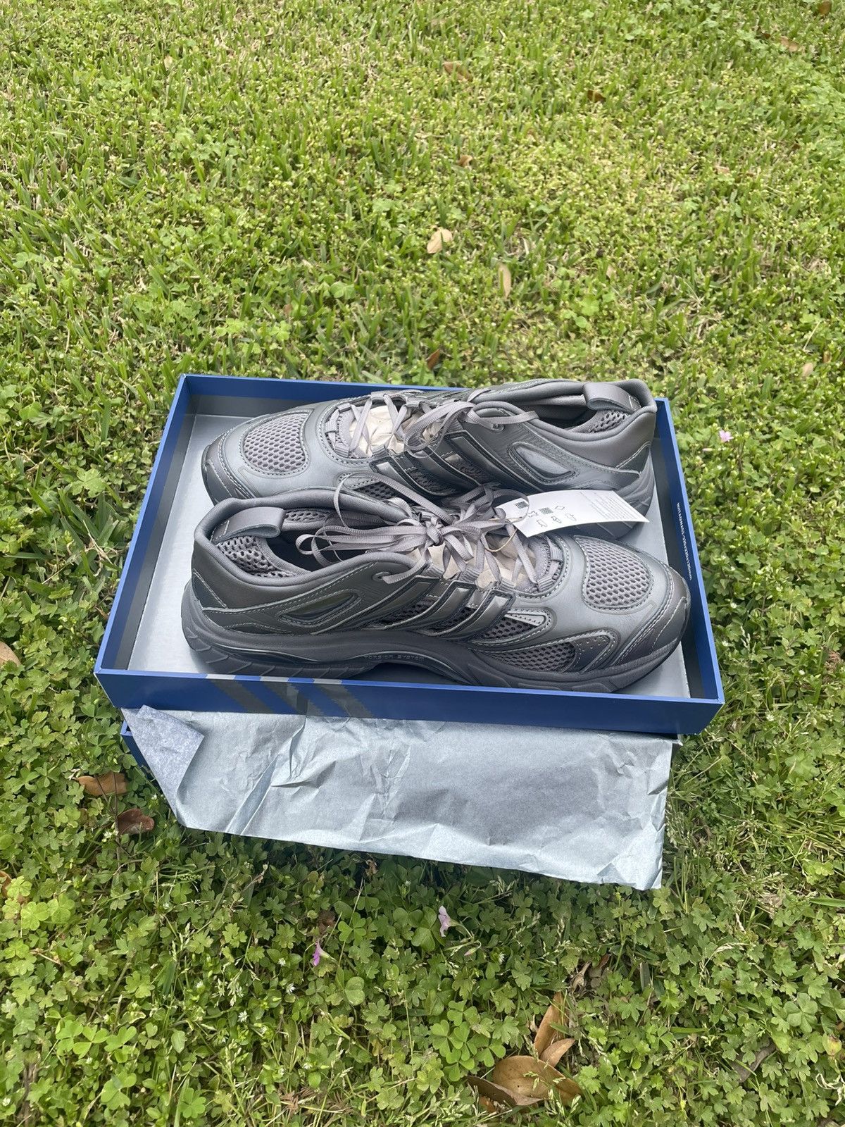 Adidas Taqwa Bint Ali x adidas Adistar Pose Womens Size US 9.5 / IT 39.5 - 4 Thumbnail