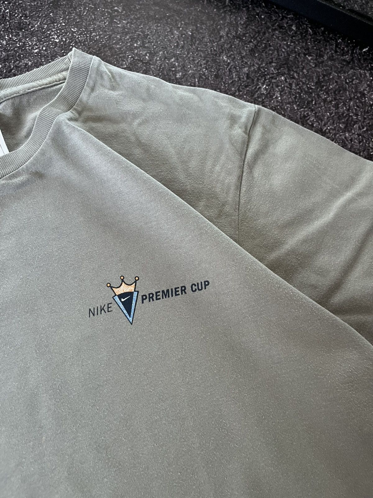 Nike Vintage Nike Y2K Premier Cup Football T-Shirt Tee Size US M / EU 48-50 / 2 - 5 Thumbnail