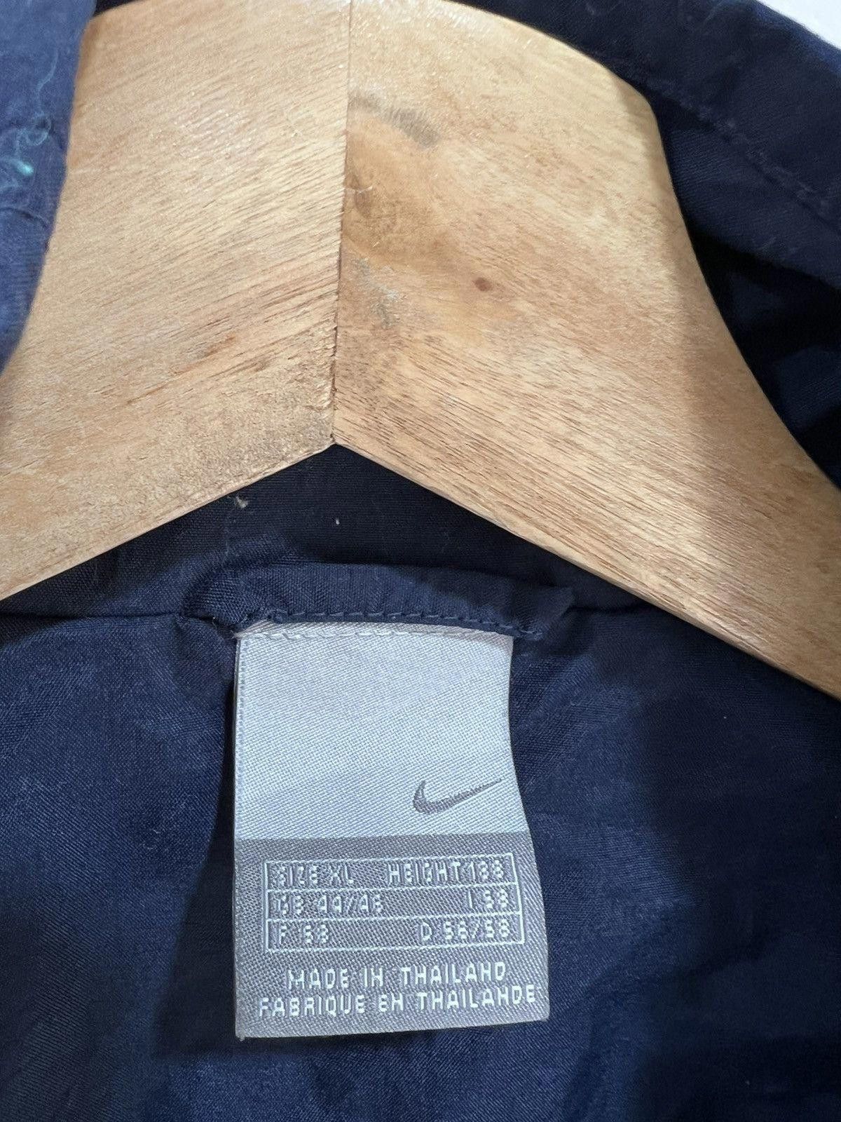 Nike Vintage Nike Windbreaker Jacket swoosh check Size US XL / EU 56 / 4 - 4 Thumbnail