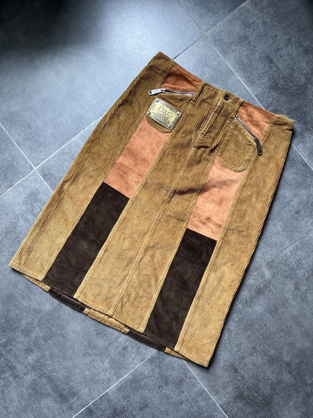 Dolce & Gabbana Vintage Dolce & Gabbana Corduroy patchwork Skirt Size 30" / US 8 / IT 44 - 3 Thumbnail