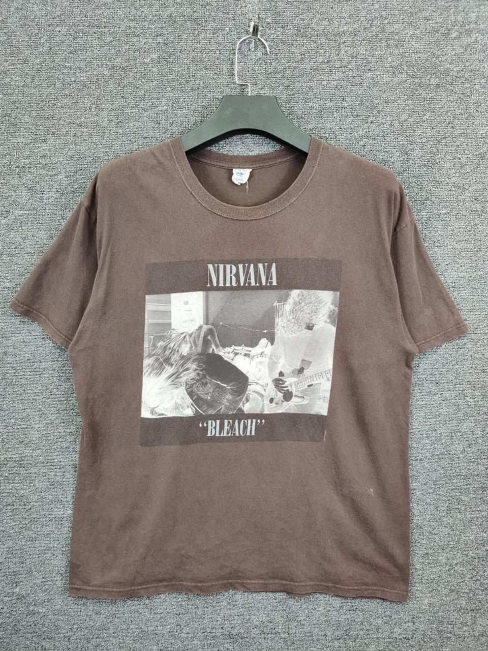 Band Tees Vintage Nirvana Bleach Band Tee Tshirt Size US XL / EU 56 / 4 - 1 Thumbnail