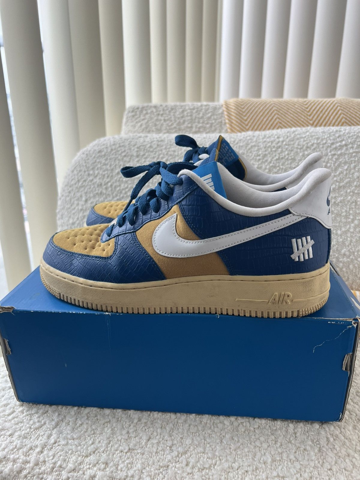 Nike × Undefeated Undefeated Nike Air Force 1 Size US 10 / EU 43 - 1 Thumbnail