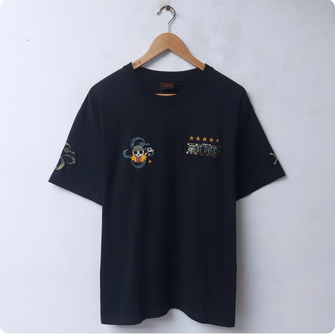 Japanese Brand × One Piece Low Blow Knuckle X One Piece Embroidery Tshirt Size US L / EU 52-54 / 3 - 1 Thumbnail
