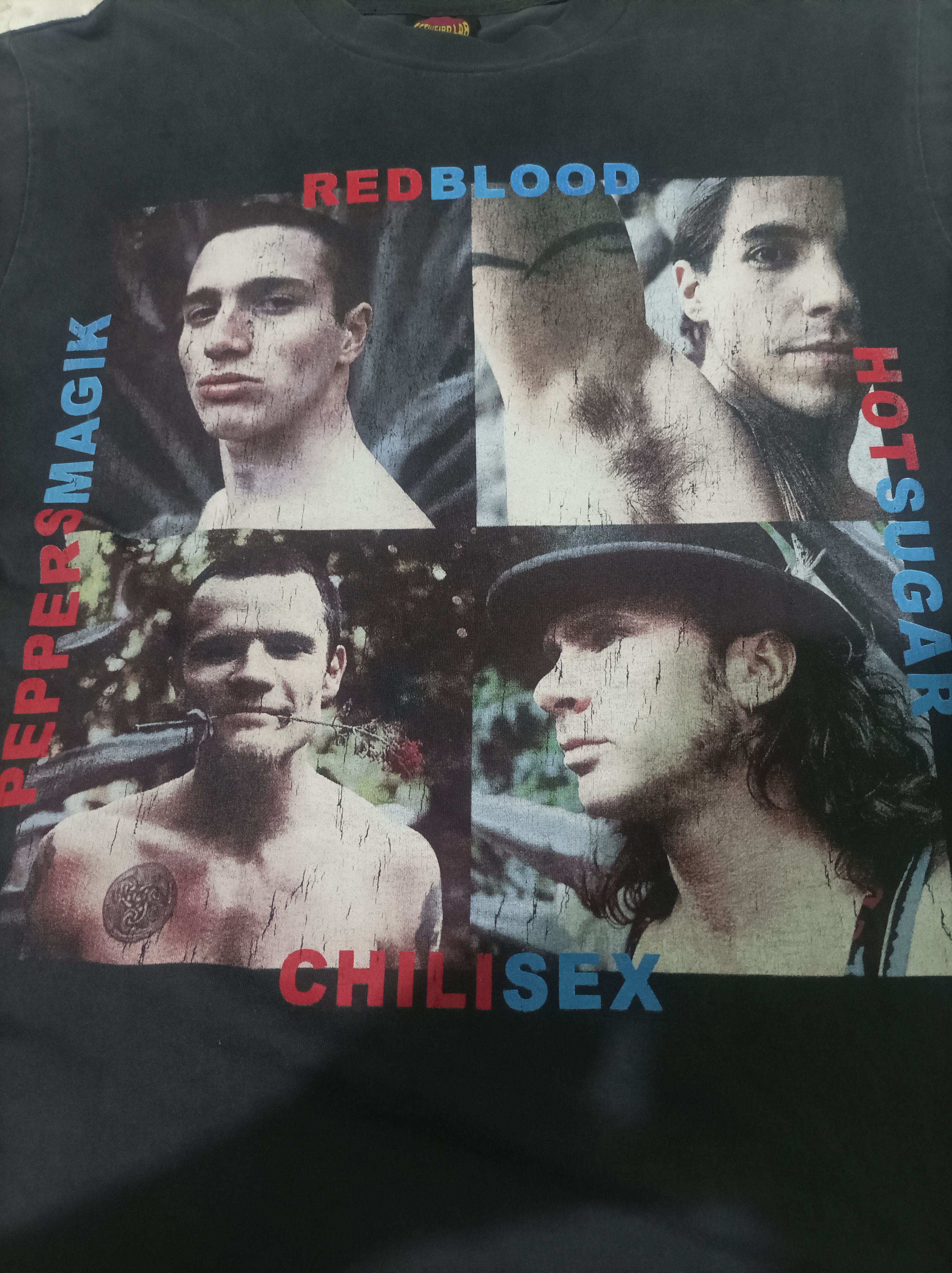 Band Tees Red blood hot sugar Chili sex peppers magik (rhcp) Size US L / EU 52-54 / 3 - 2 Thumbnail