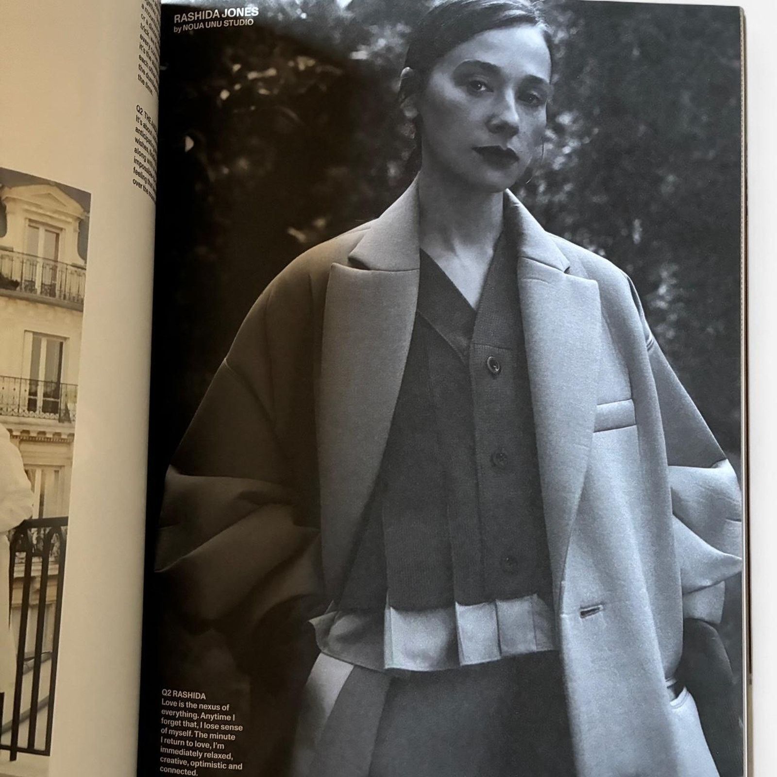 Japanese Brand × Sacai A magazine curated by sacai Size ONE SIZE - 2 Thumbnail